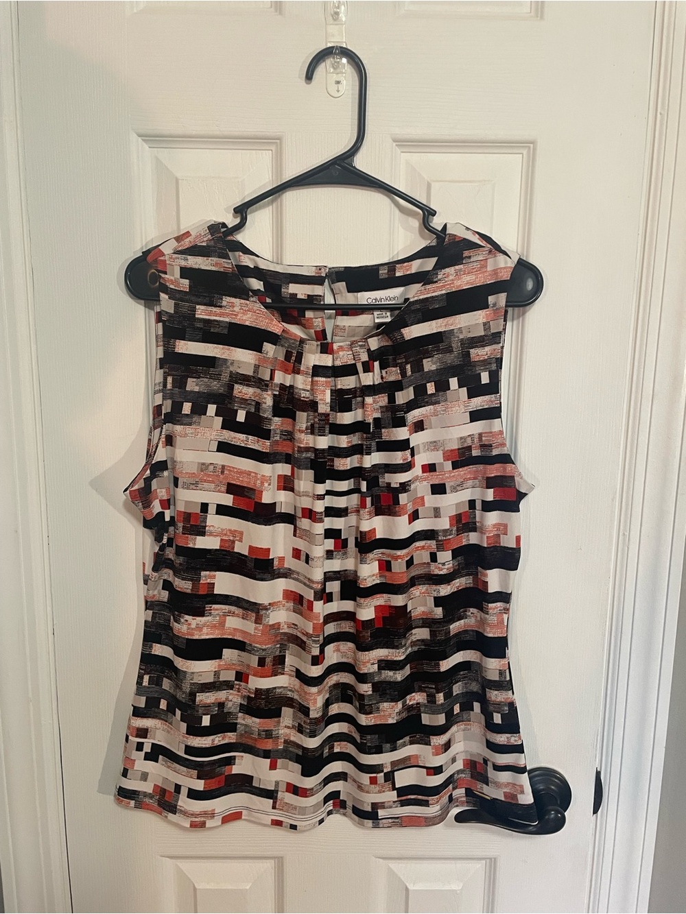 Calvin Klein Black & Cream Sleeveless Printed Shell Top